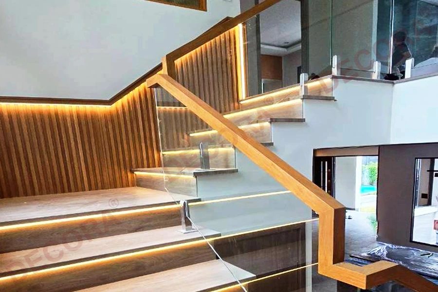 Luxury glass staircase GL-03 DECORA
