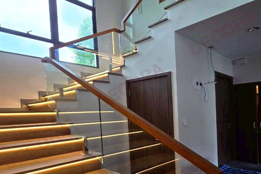 Luxury glass staircase GL-03 DECORA