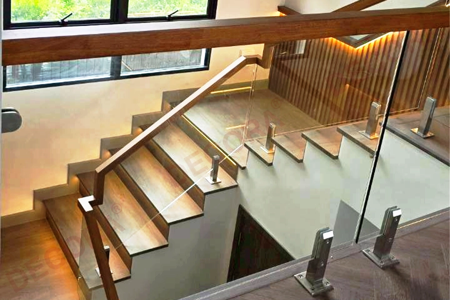 Luxury glass staircase GL-03 DECORA