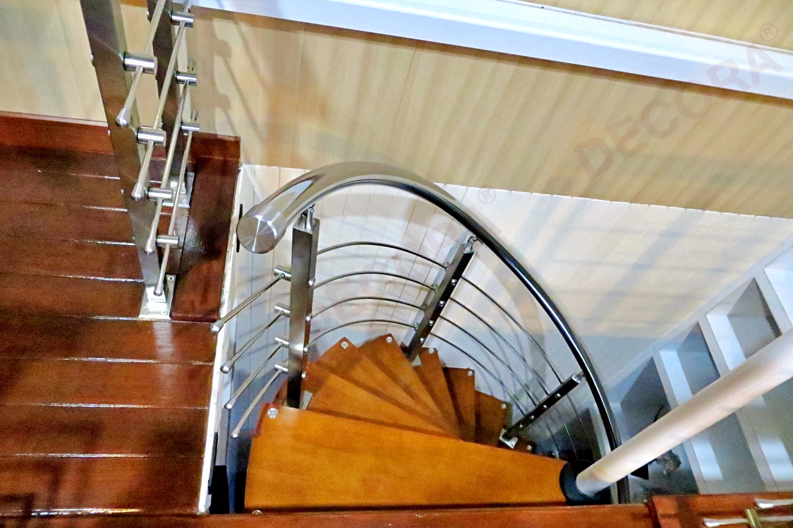 ผลงานราวบันได ราวกันตก ราวระเบียง BL-611 ลูกค้าหมู่บ้านสีวลี 2 By DECORA