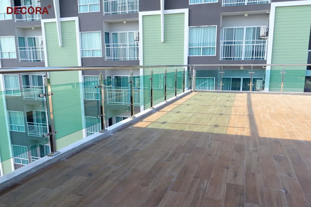 ราวระเบียง ราวกันตกกระจก