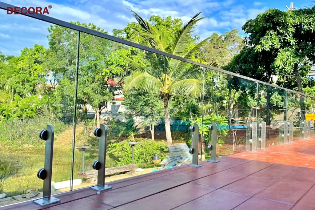 ราวระเบียง ราวกันตกกระจก