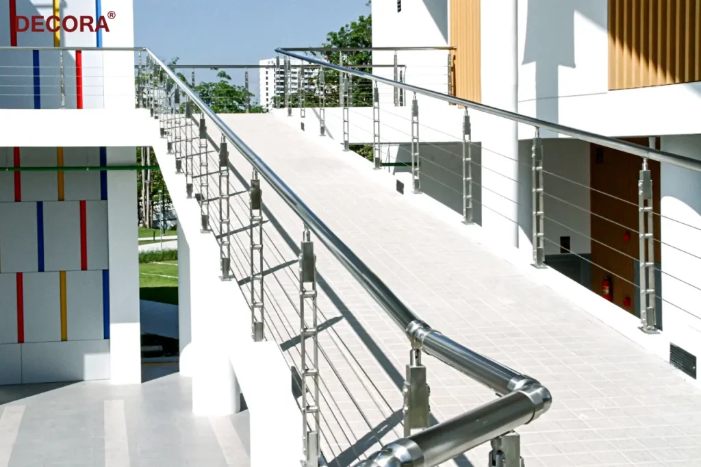 ราวระเบียง ราวกันตกสเตนเลส