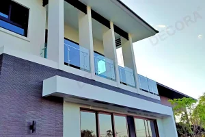 ผลงานการติดตั้ง ราวกันตก ราวระเบียง กระจก BL-711 บ้านคุณพิชญุทธ By DECORA