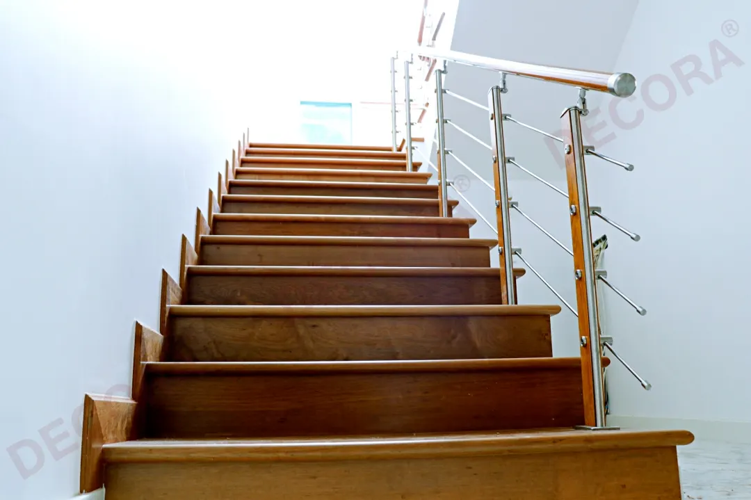 ผลงานการติดตั้งราวบันได ราวระเบียง ราวกันตก BL-514 บ้านคุณสมภพ By DECORA