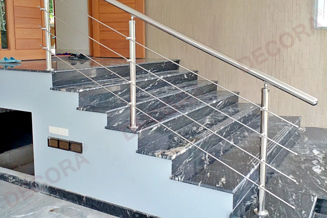 ผลงานการติดตั้งราวบันได ราวระเบียง ราวกันตก BL-616 บ้านคุณสมภพ By DECORA