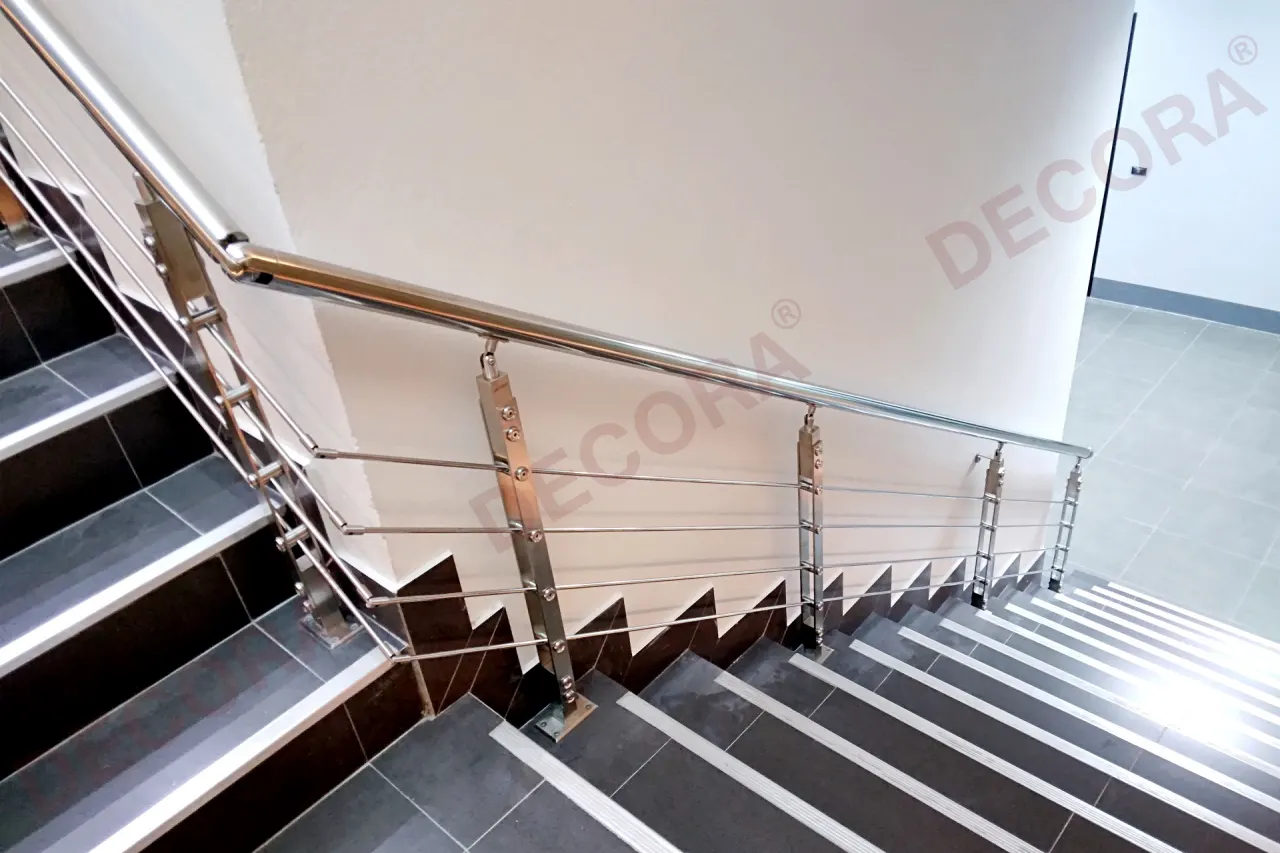 ผลงานการติดตั้งราวบันได ราวระเบียง ราวกันตก BL-602 บ้านคุณบุรินทร์ By DECORA