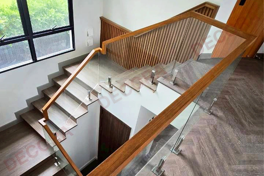 Luxury glass staircase GL-03 DECORA